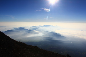 The view at summit of Mt. Fuji / A vista do topo do Monte Fuji - Fujisan / Japan