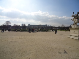 The fly of the shadow - Louvre Garden